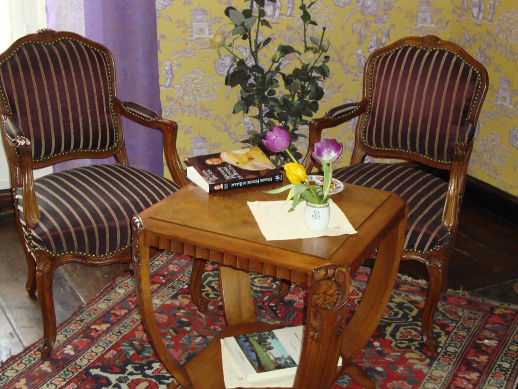 솔리냑 Domaine De La Dame De Lauriere B&B 외부 사진