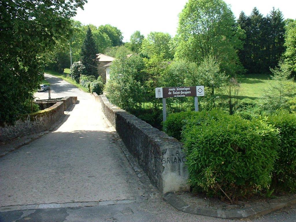 솔리냑 Domaine De La Dame De Lauriere B&B 외부 사진